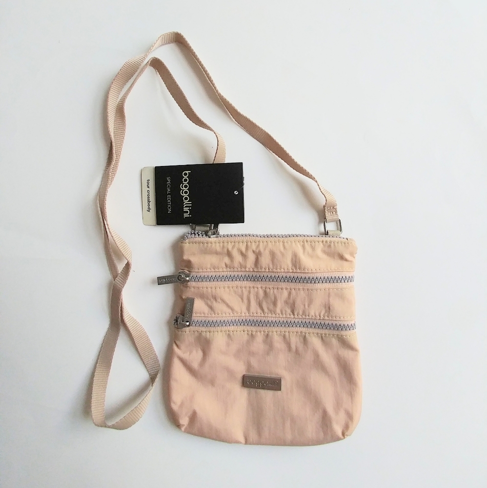 Baggalini Special Edition Tour Crossbody Bag purse